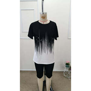 Conjunto de Dos Piezas para Mujer, Blusa de Manga Corta con Cuello Redondo y Estampado Scuba y Leggings, 37945 - Negro - Product Image 4