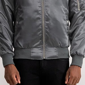 Blouson Bomber Unisexe Gris Hiver Chaud Col en Fausse Fourrure Rembourré Style Aviateur Streetwear Finition Satinée Vente en Gros - Product Image 4