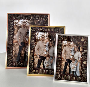 Vente en gros Cadre <span class=keywords><strong>photo</strong></span> de luxe en velours fait à la main avec plumes en métal pour fête Décoration murale de mariage Cadeau d'anniversaire Artisanat - Product Image 1