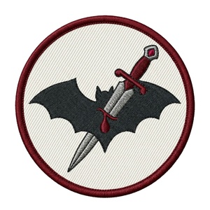 Parche Termoadhesivo Redondo Bordado Personalizado de Bate y Daga, Insignia Gótica de Espada de Vampiro para Chaquetas y Jeans, Proveedor Mayorista - Product Image 1