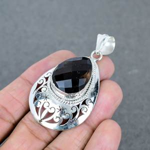 Venta al por mayor negro ónix pera forma piedra preciosa latón colgante plateado colgante bisel negro ónix latón collar joyería - Product Image 4