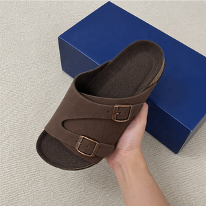<span class=keywords><strong>Sabots</strong></span> en cuir de vachette doublés polaire pour hommes et femmes, pantoufles décontractées d'extérieur en liège avec boucle réglable, semelle souple et confortable, chaussures de gros - Product Image 3
