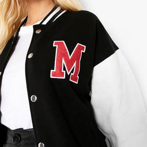 Chaquetas de Lana para Mujer 2026, Chaqueta Vaquera Negra con Parches Gráficos, Chaqueta de Cuero con Letras Bordadas, Chaqueta de Fiesta de Tallas Grandes con Tela Estampada - Product Image 3