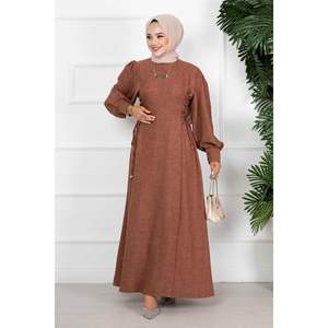 Robe Hijab en lin avec liens sur le côté Marron - Product Image 2