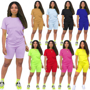 Conjunto de 3 Piezas para Mujer, Camiseta y Pantalones Cortos Deportivos, Color Neón, Ropa Deportiva Informal de Verano, Cierre Cuadrado, Logotipo Personalizado - Product Image 2