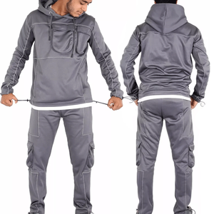 Venta caliente de los hombres gris sólido patrón Cargo bolsillo chándal reflectante tubería Sudadera con capucha pantalones de chándal ropa de gimnasio superior e inferior para el invierno - Product Image 1