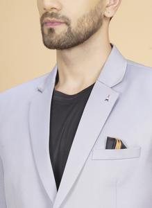 เสื้อเบลเซอร์ทรงเข้ารูปสีเทาอ่อนคุณภาพพรีเมียมสำหรับผู้ชาย เหมาะสำหรับงานทางการ งานแต่งงาน และงานอีเว้นท์ต่างๆ มีจำหน่ายแล้ว - Product Image 2