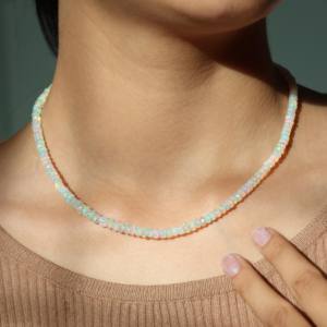 Collar de Plata de Ley 925 con Cuentas de Ópalo Blanco Natural en Oro Amarillo, Tamaño 16 Pulgadas, Joyería de Piedra Natal, Regalo - Product Image 2