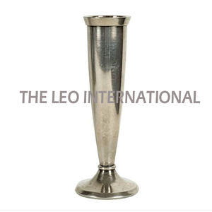 Florero de hierro costero de forma única de Metal de aluminio, florero decorativo de lujo hecho a mano para el hogar - Product Image 5