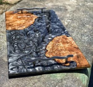 ถาดเสิร์ฟอาหารทำจากไม้อะคาเซียทำด้วยมือทำจากเรซิ่นอีพ็อกซี่ดีไซน์แบบอิตาลีพร้อมที่จับโลหะ - Product Image 5