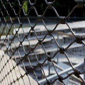 Red de malla de cuerda de alambre férula de acero inoxidable 304 316 flexible negra tejida <span class=keywords><strong>para</strong></span> barandilla Zoo Mesh corte personalizado disponible - Product Image 4