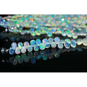 Perles d'opale éthiopienne 100% naturelles, forme poire lisse, 4x6 à 7x9,5 mm, cristal naturel en vrac - Product Image 5