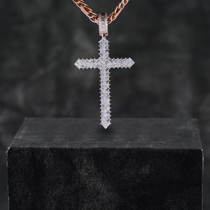 Personalizado 925 Plata Hip Hop Colgante Iced Street Moda Diseño Diamante Moissanite Personalizado Christian Cross Baguette Aleación Fina - Product Image 1