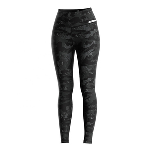 Pantalons de yoga de sport personnalisés à taille haute pour femmes, leggings de sport tendance pour femmes, leggings personnalisables pour femmes - Product Image 1