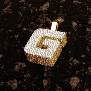 จี้เงินแท้ 925 ชุบทองคำแท้ 14k 18k ประดับเพชร VVS รับสลักอักษรตามสั่งสำหรับผู้ชาย สไตล์ฮิปฮอป เครื่องประดับคุณภาพ - Product Image 2