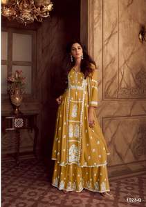 Traje Sharara de hilo blanco con Secuencia de bordado de rayón pesado de último diseñador de Fab Zone - Product Image 2