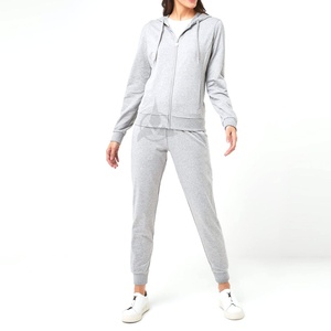 Conjunto de jogging Premium para mujer, chándal hecho a medida con cremallera, encaje, retales, botón, puño, ropa de calle bordada, precio barato, OEM - Product Image 1