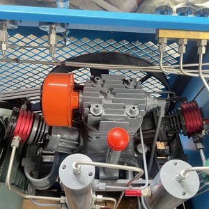 Compresseur d'air General Industrial 300Bar haute pression 5.5kw/7.5kw à vis et booster à entraînement par courroie - Product Image 5