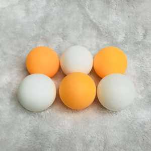 Balles de ping-pong en plastique ABS 3 étoiles personnalisées en gros, faible MOQ, jaunes et blanches, sans couture, 2026 - Product Image 1