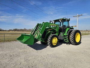 Tractor de Ruedas Usado Deere 7830 de 150HP, Tractor Utilitario Agrícola con Cargador Frontal y Caja de Cambios - Product Image 5