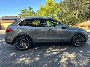 รถปอร์เช่ คาเยนน์ เทอร์โบ ปี 2011 มือสอง พวงมาลัยซ้าย/ขวา - Product Image 2