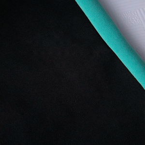 Chándal de invierno con capucha para hombre, diseño de alta gama, hecho a medida en Pakistán, recién llegado, precio económico, fabricado directamente - Product Image 3