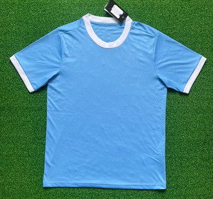 T-shirt de football en polyester 100 % de haute qualité, tissu tricoté 220 grammes, motif lettre logo sérigraphié décontracté, lavable - Product Image 1