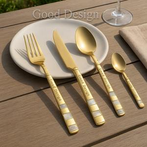 310 Ensemble de couverts de luxe en acier miroir vadrouille portabilité cuillères de mariage et fourchettes en métal avec couverts en nacre - Product Image 1