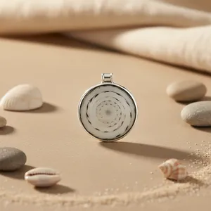Pendentif minimaliste en argent 925 avec pierre naturelle en spirale, serti clos, unisexe, pour usage quotidien - Product Image 2