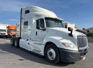 ¡EN OFERTA! Camiones Tractores con Cabina Dormitorio LT625 de 2019 Usados para Uso Comercial - Product Image 3