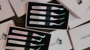 Pinzas para pestañas de volumen personalizado de alta calidad, pinzas para pestañas de acero inoxidable, las mejores pinzas rectas de 90 grados de oro rosa - Product Image 1