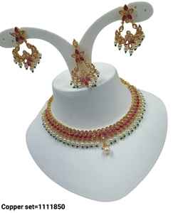 ENSEMBLE DE BIJOUX INDIENS TRADITIONNELS ET À LA MODE EN CUIVRE ENSEMBLE DE BIJOUX DE MARIAGE POUR FEMMES BOUCLES D'OREILLES ET COLLIER - Product Image 2