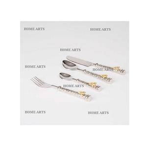 Ensemble de 4 couverts en acier inoxydable de qualité supérieure, couleur argent, fabriqués en Inde - Product Image 1