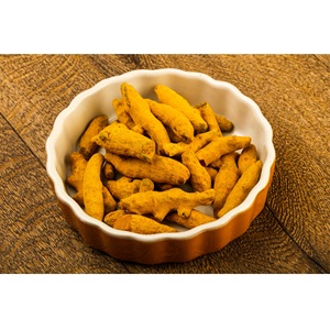 Doigts de curcuma bruts séchés au soleil, jaune vif, qualité supérieure, 100 % naturels, pour usage culinaire et cosmétique, exportation mondiale - Product Image 1