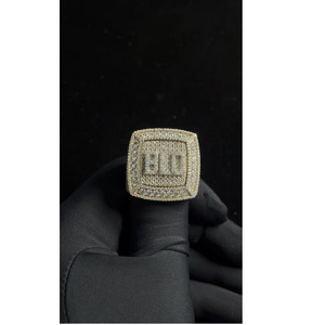 แหวนแชมป์เปี้ยนชิพเงินสเตอร์ลิงประดับเพชรสเตอริงปรับแต่งได้หรูหราและปรับแต่งได้ปรับแต่งได้พร้อมรุ่นท็อปแบนสำหรับสวมใส่แบบทางการหรือลำลอง - Product Image 1