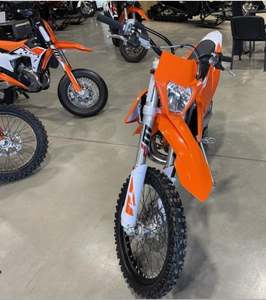 VENTA DE LIQUIDACIÓN 2023 K-TM 150 XC-W NUEVA, MOTOCICLETA USADA - SE VENDE A PRECIO DE COSTO! !! CON 1 AÑO DE GARANTÍA Y ENVÍO RÁPIDO - Product Image 3