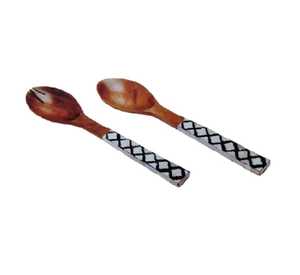 Ensemble de 2 couverts à salade en bois de taille personnalisée, faits à la main, ustensiles de cuisine de haute qualité pour les fêtes à domicile, y compris des cuillères - Product Image 3