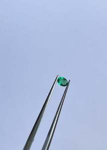 Piedra Preciosa de Esmeralda Natural de la Mejor Calidad, Piedra Suelta Verde de 2.80x3.80, Joyería Fina para Collares y Anillos, Venta al por Mayor - Product Image 4