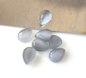 Venta al por mayor de cabujones de piedra lunar gris de vidrio sintético en forma de pera, de 3x4mm-30x40mm, con parte trasera plana, gemas sueltas con efecto de juego de color/abrillantamiento para la fabricación de joyas - Product Image 4