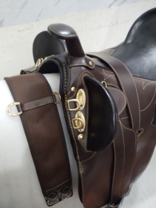 Chất lượng tuyệt vời Úc cổ trắng màu ngựa yên với phụ kiện không có sừng tất cả các kích cỡ có sẵn với giá bán buôn - Product Image 4