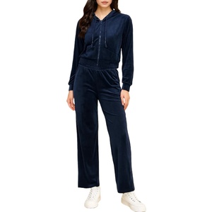 Conjunto Deportivo Azul Marino de Terciopelo, Diseño de Terciopelo, Chándal de Dos Piezas para Mujer, Chándal de Terciopelo Transpirable de Alta Calidad - Product Image 1