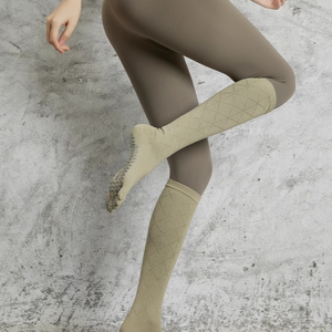 <b>High</b> Stretch <b>Knee</b> <b>High</b> Five Toe <b>Socks</b> with Grip Sole Anti-slip Breathable Cotton for YOGA Pilates Custom Logo Available - Product Image 3
