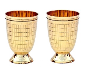 Vaso de Latón Elegante, Vasos Metálicos para Servicio de Vino en Restaurantes y Hoteles, Cristalería Premium a un Precio Inmejorable - Product Image 4