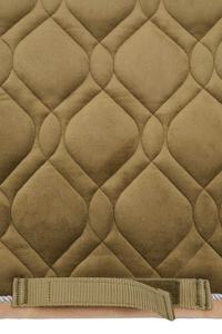 Tapis de selle tout usage vert sapin nouvelle couleur dernière conception sur mesure OEM 2025 - Product Image 2