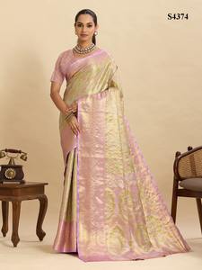 Sari traditionnel indien en soie avec tissage Zari, fabricant et fournisseur de mode féminine en Inde au prix le plus bas - Product Image 6