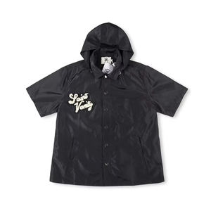 Camiseta deportiva informal con capucha y manga corta, con logotipo personalizado bordado, para hombre. - Product Image 1