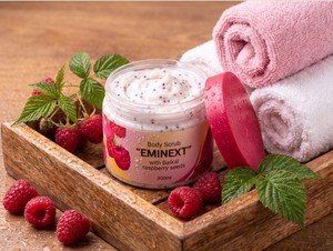 Exfoliante corporal Eminext 300 ml con semillas naturales de frambuesa de Baikal, aceite de coco sin refinar y manteca de karité. - Product Image 6