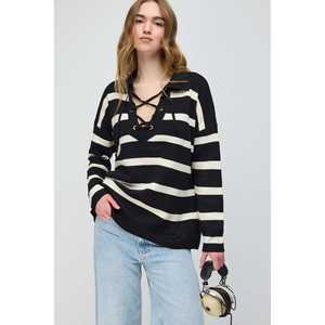 เสื้อไหมพรมลายทาง - Product Image 1