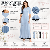 Robe plissée en maille bleu clair pour femme FNJIA, coupe ajustée, manches courtes, longueur maxi, bordure noire, vêtements décontractés, fabrication OEM sur mesure, vente en gros