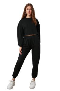 Premium Women Street Culture Custom Pullover Chándal para mujer Ropa deportiva al aire libre Ropa para invierno - Product Image 2